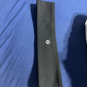 Lululemon workout headband never used
